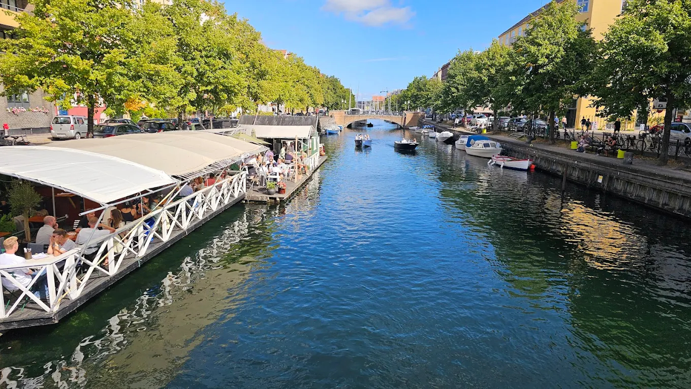 Christianshavns Bådudlejning - one of the many cozy places to eat and drink in the neighborhood