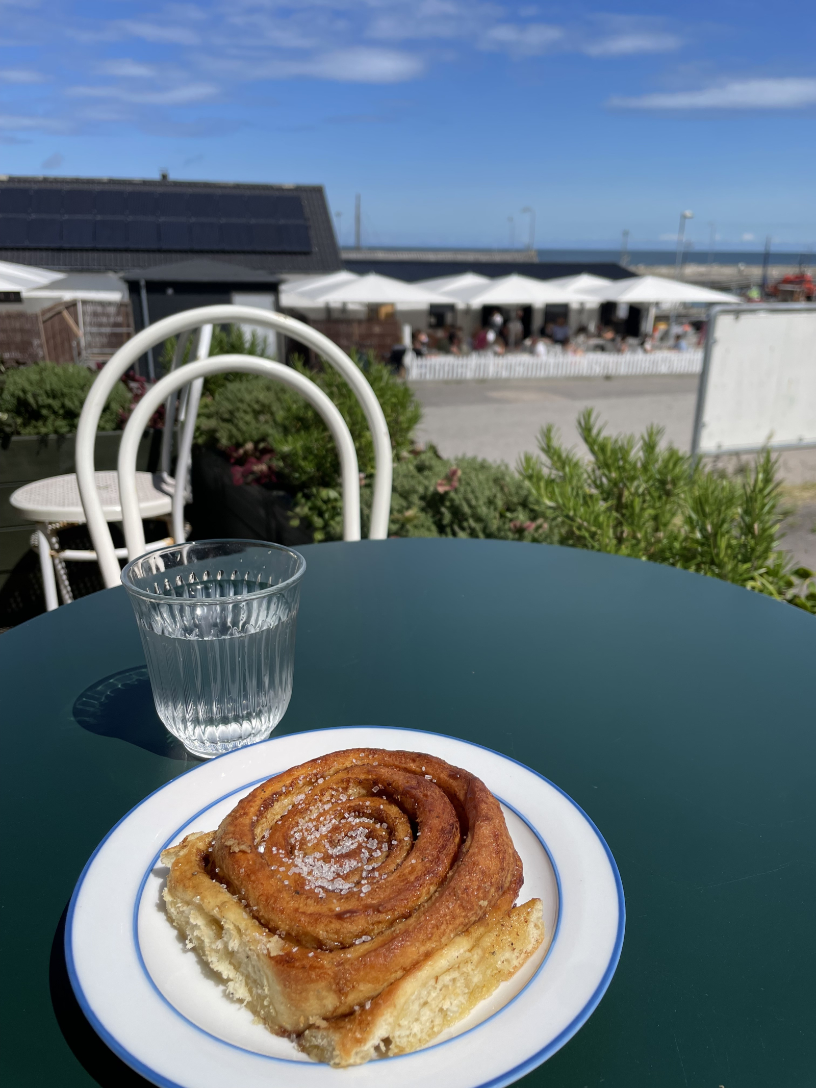 La cafetería local llamada Skibsprovianten 15. Coche mínimo