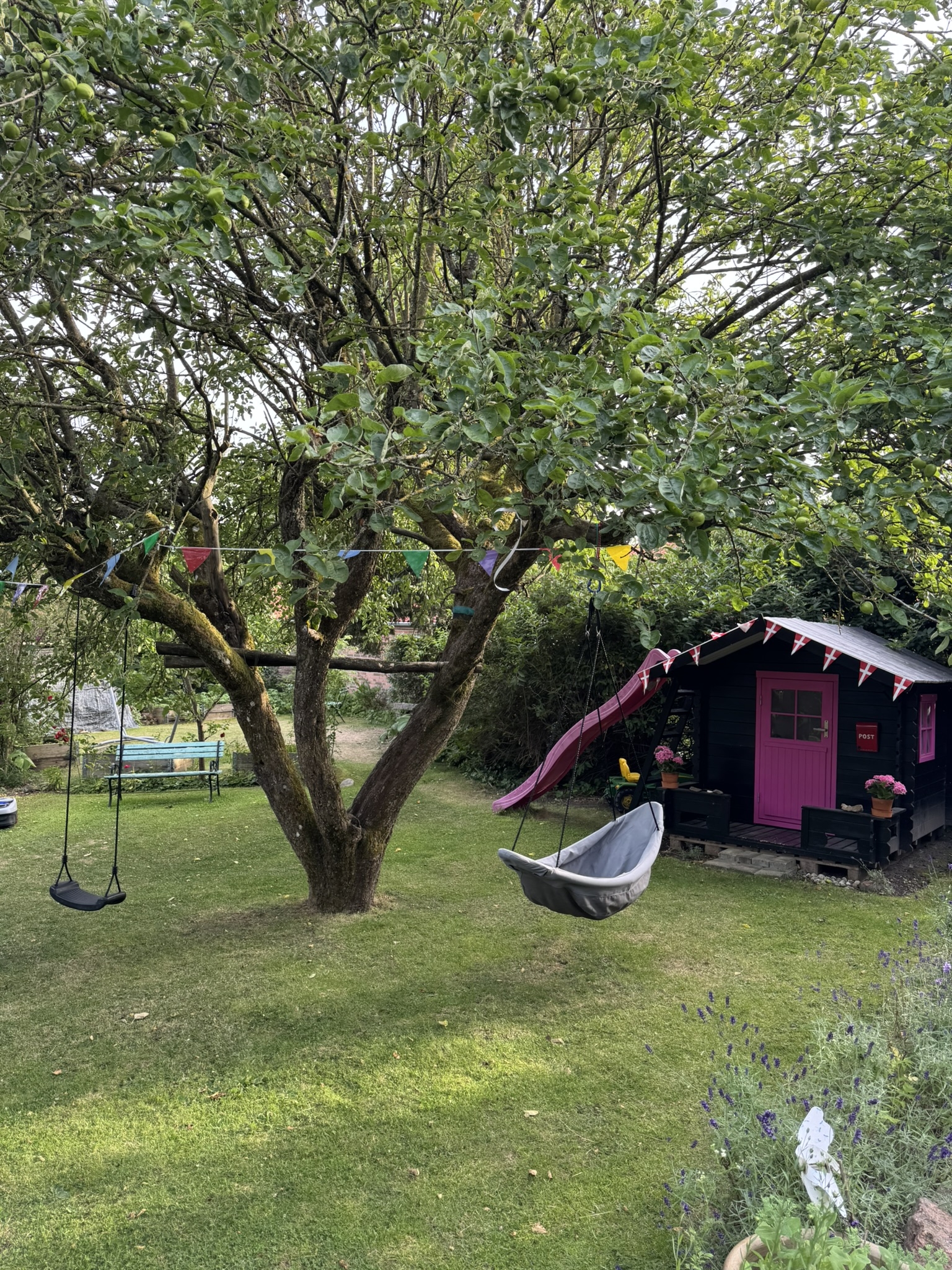Encantadora villa patricia y hogar para niños en medio de la hermosa naturaleza