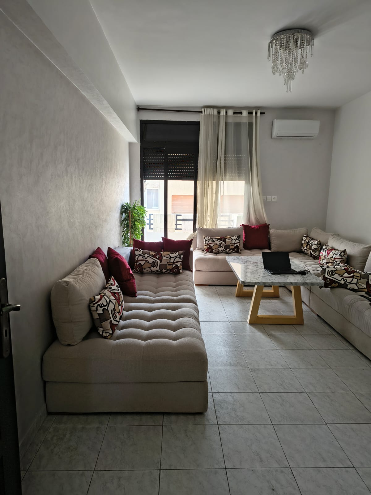 Quarto com Varanda e TV