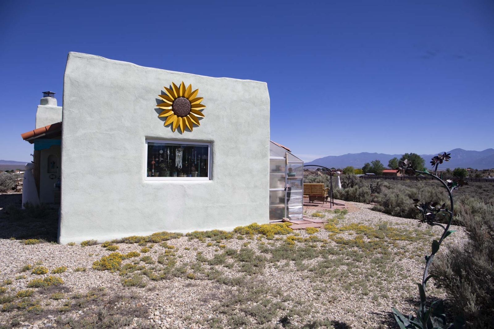 Taos !   Disponibilité automne et hiver dans les Montagnes Rocheuses fraîches.   Globe ou non-simultané, ou Pluton !