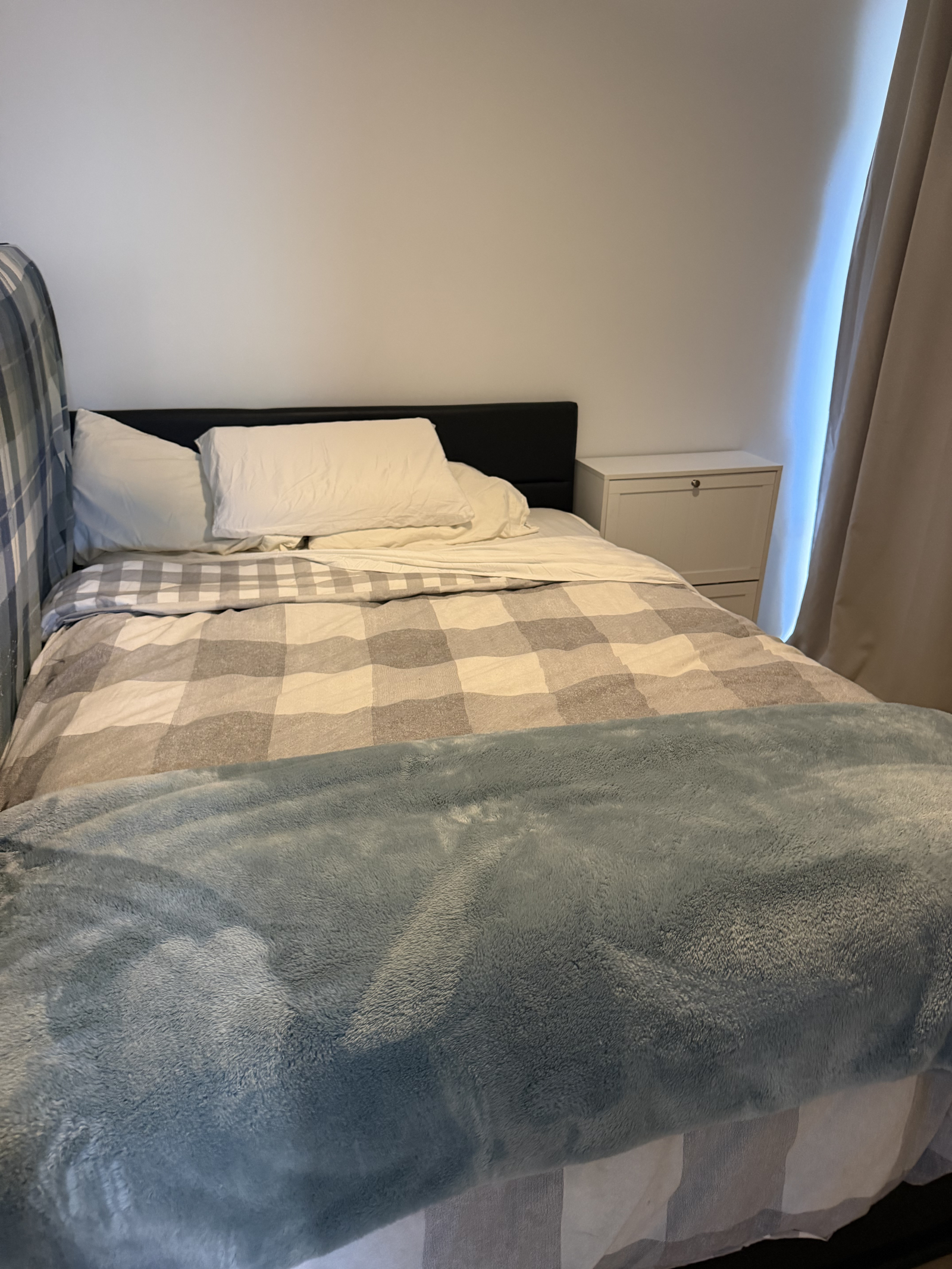 Letto 2 - Doppio cuscino sopra.