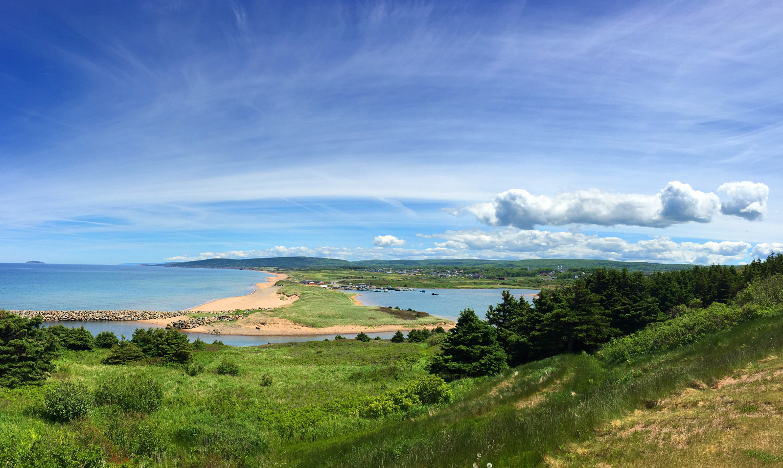 Vista da Praia de Inverness e da cidade ao fundo