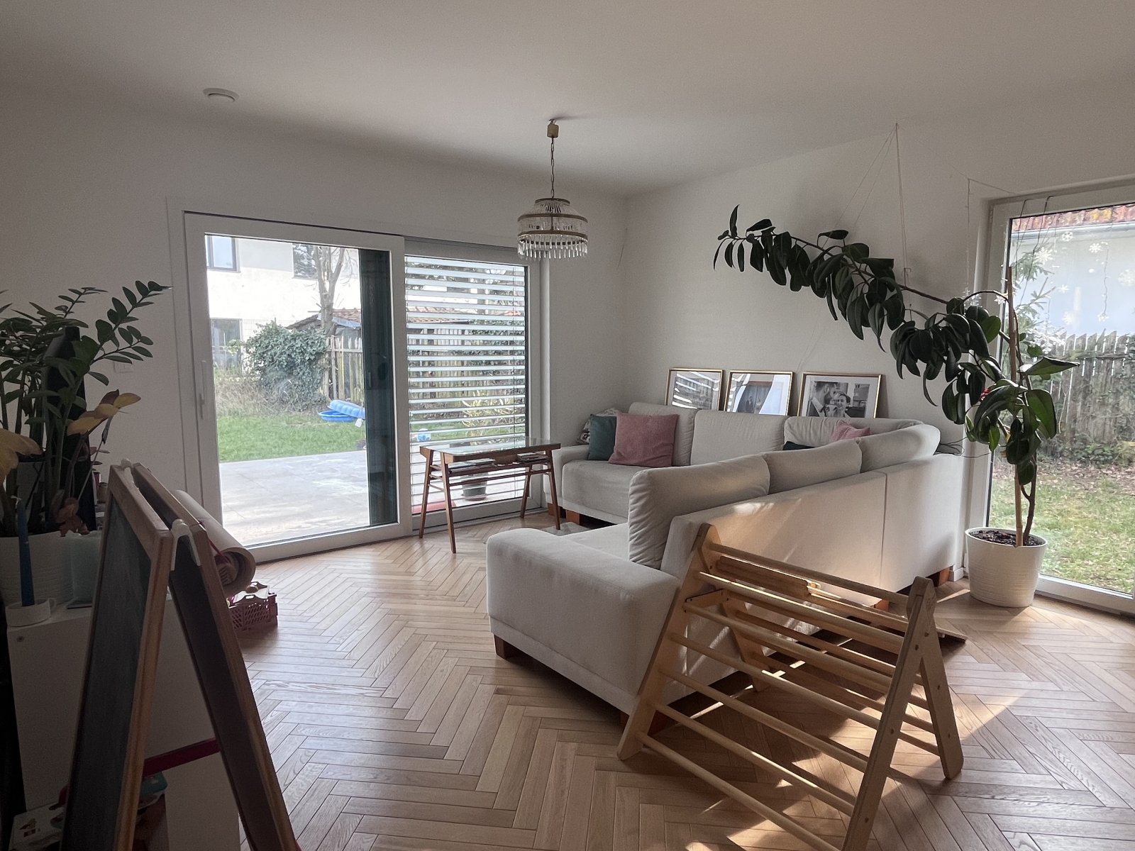 Newly built bright home close to Bratislava/Vienna