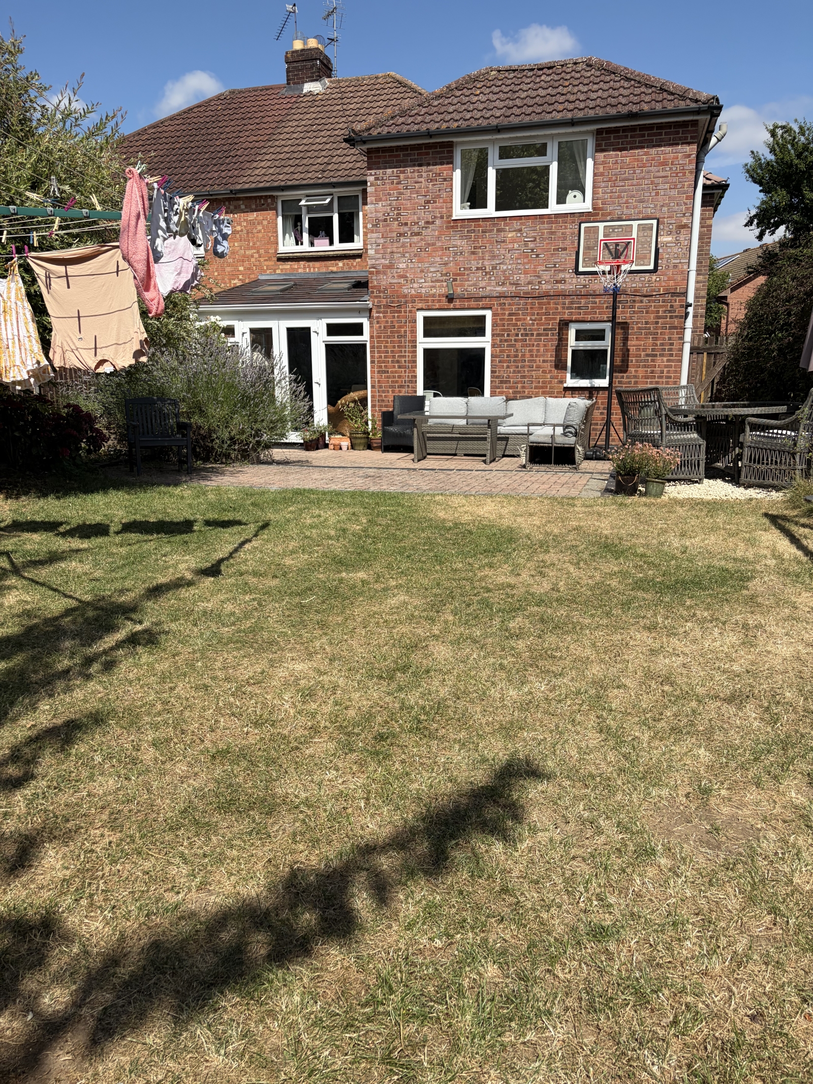 Lovely, light family home with garden, near to Cotswolds and Cheltenham