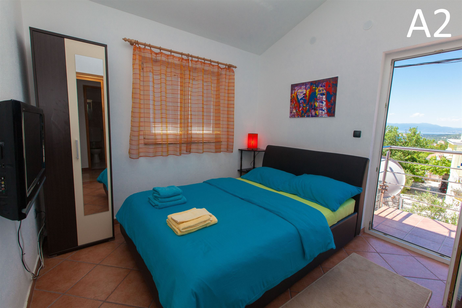 Spacious family apartment with terrace & sea view near Crikvenica