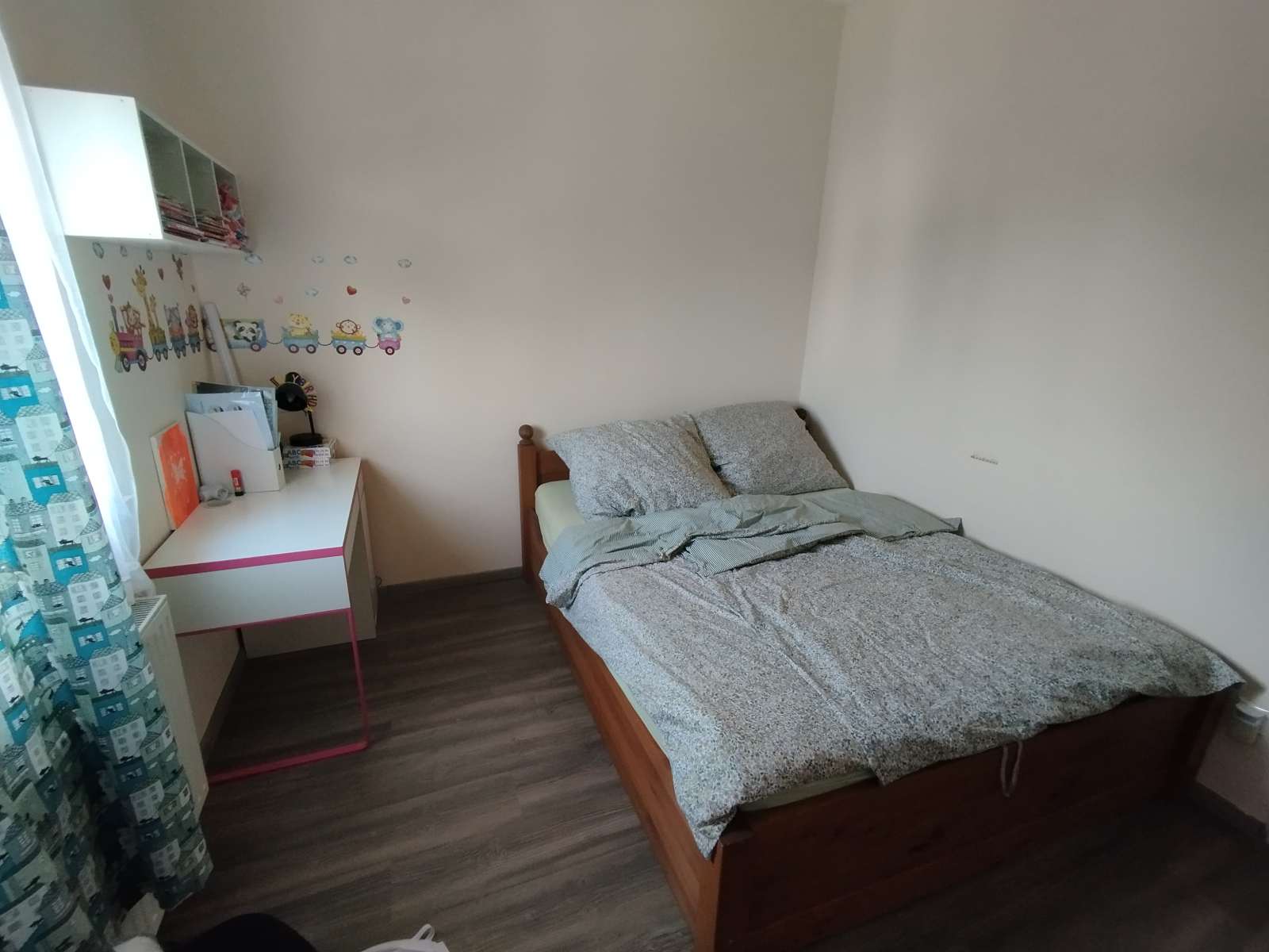 Sleeping room with a double bed (160*200)