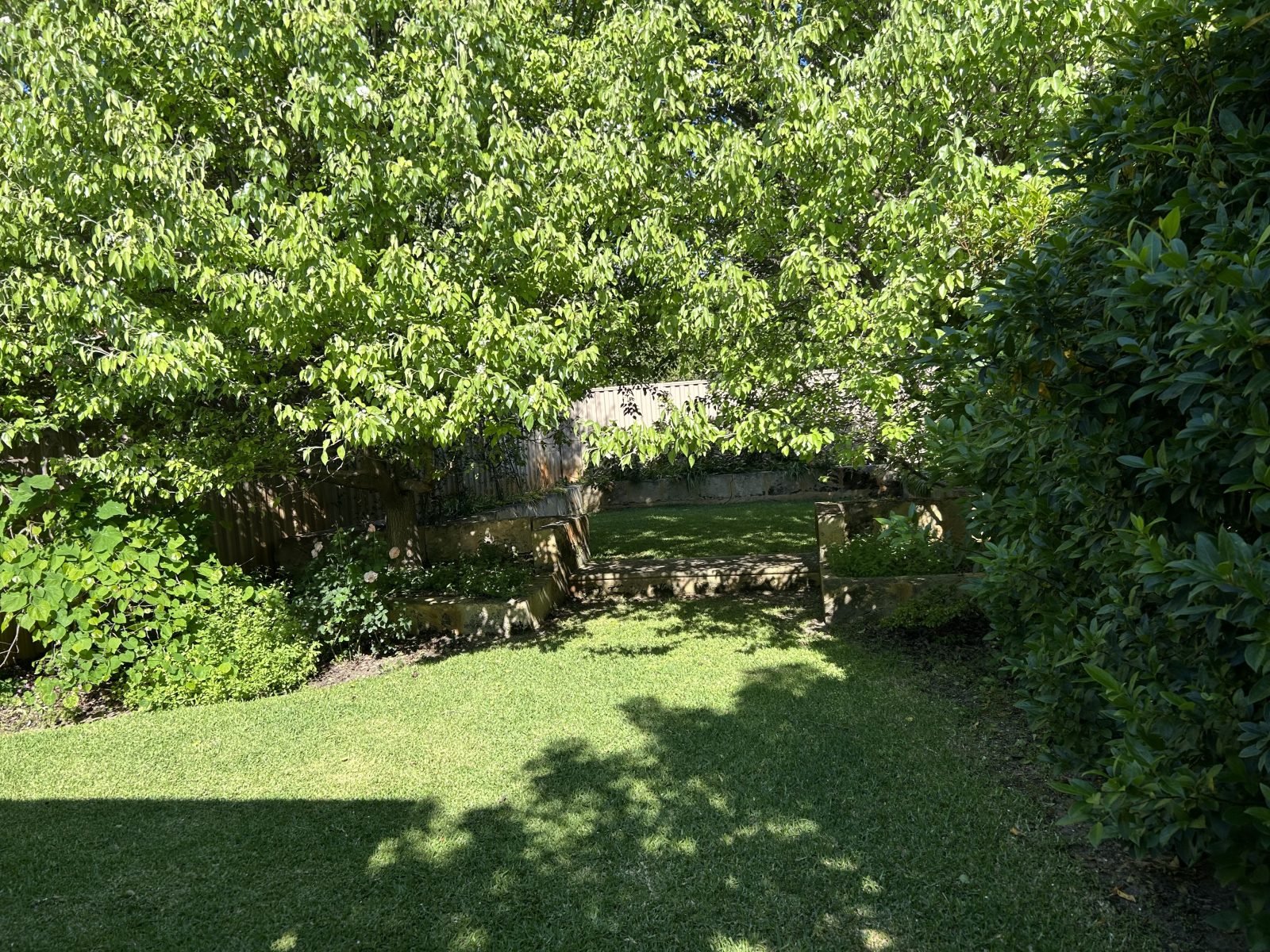 Lovely home near river and close to city