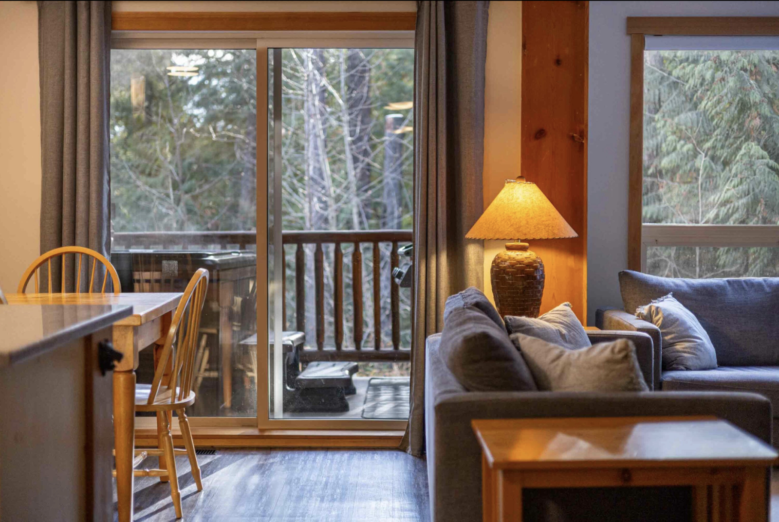 Cozy Mountain Retreat | | Ski, Golf, Bike, Hike & Explore