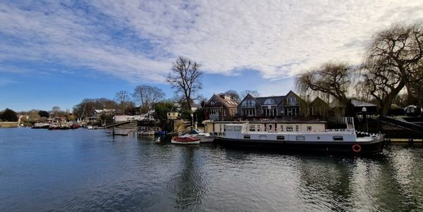 Family Home in London (Twickenham, Richmond upon Thames) | Fast Transport, Riverside & Local Charm
