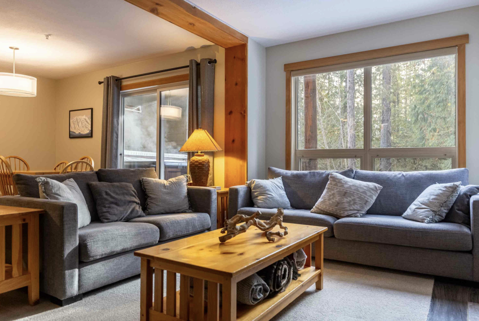 Cozy Mountain Retreat | | Ski, Golf, Bike, Hike & Explore