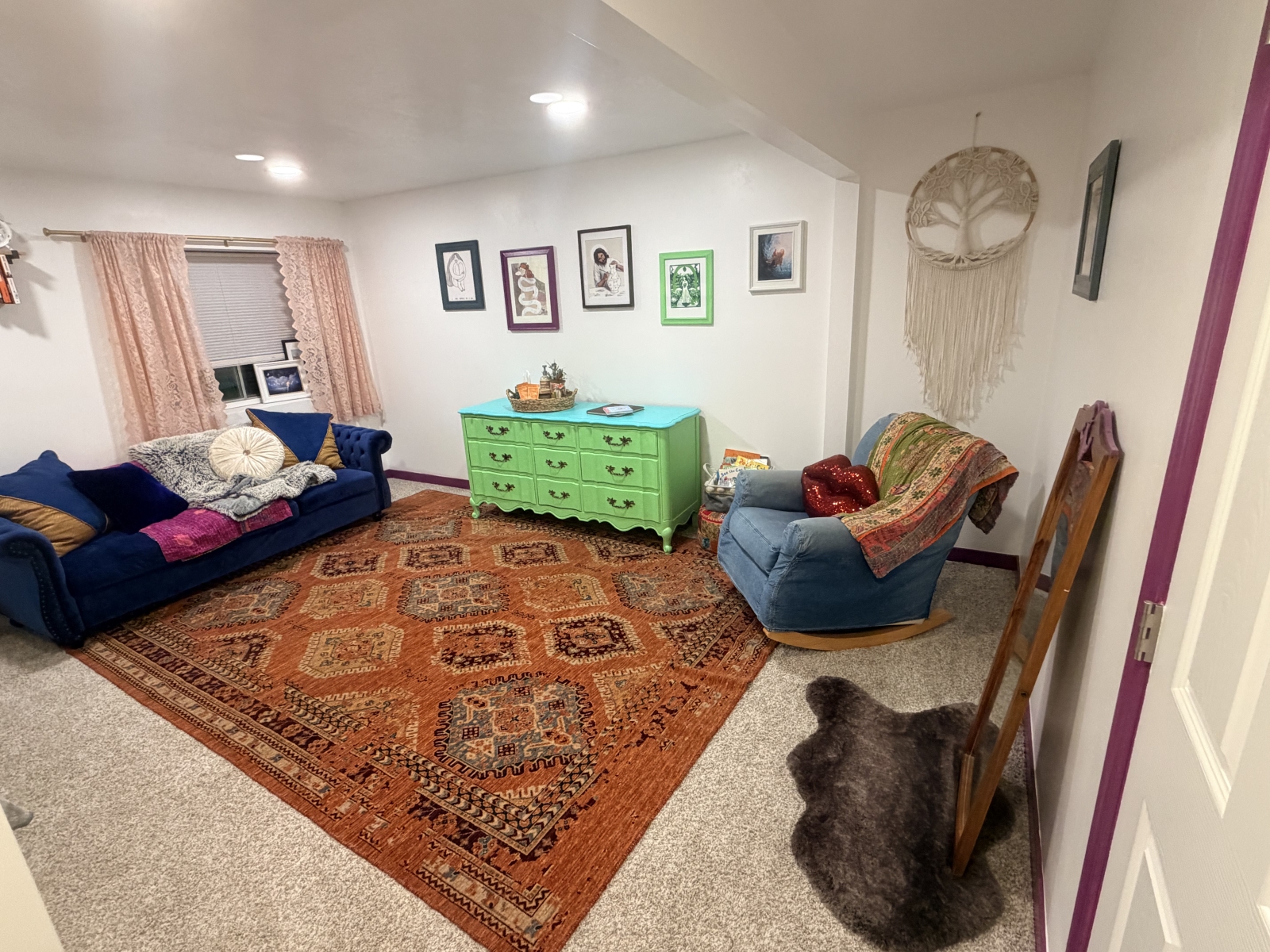 Cozy Minimalist Utah Valley Home