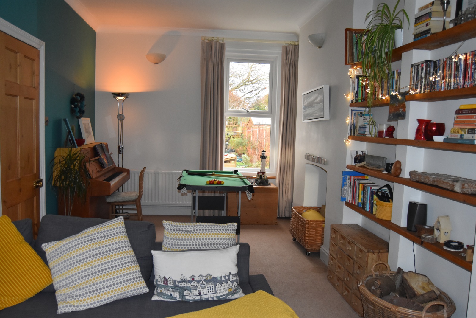 Lovely family home in Southbourne.  Beautiful beaches, river and forest to explore.