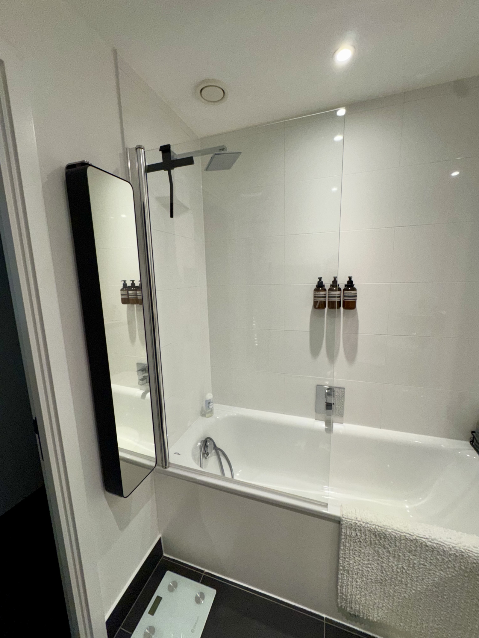 A cool, modern flat with plenty of character - comfortable, welcoming and a great base for exploring.