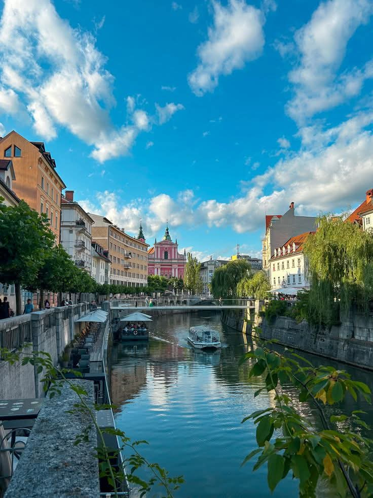 Ljubljana (35 Minuten mit dem Auto von unserem Zuhause entfernt)