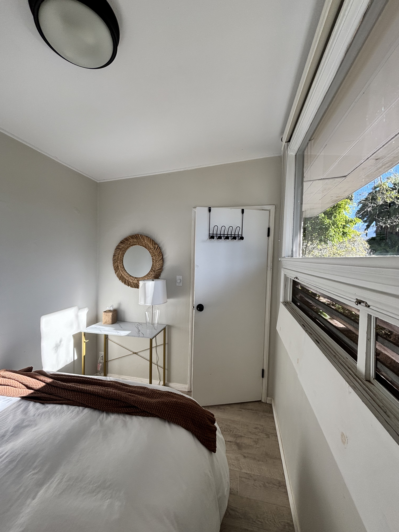 Dormitorio 2 con cama queen (sin armario)