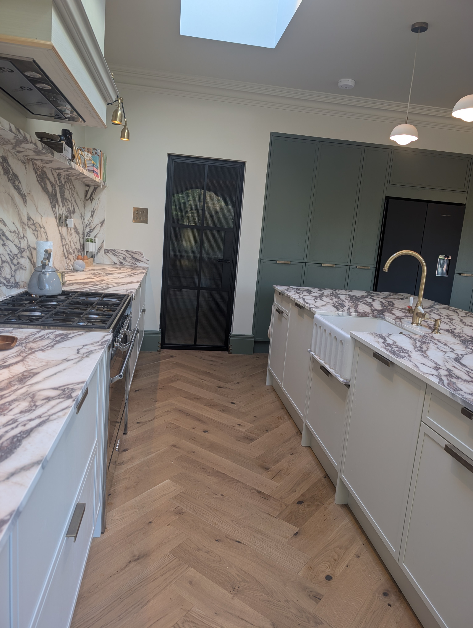 Maison familiale victorienne à Reading, à 40 miles de Londres, avec beaucoup à explorer à proximité