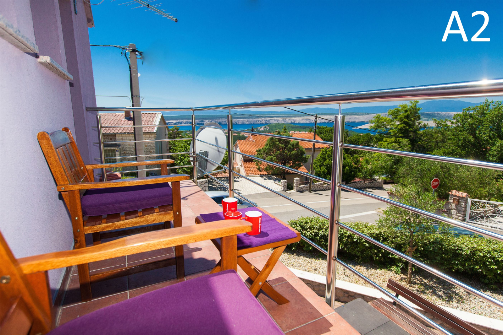 Spacious family apartment with terrace & sea view near Crikvenica
