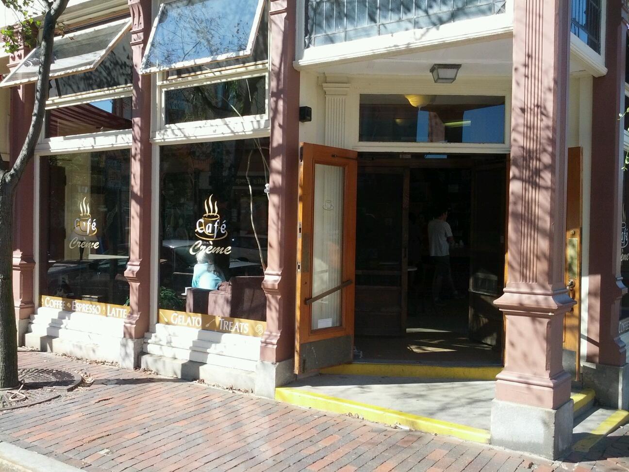 Cafe Creme for coffee where the locals go