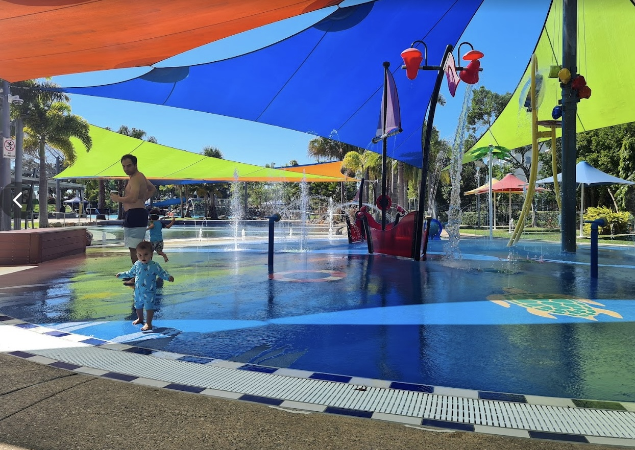 Bluewater Lagoon - free water park for families.