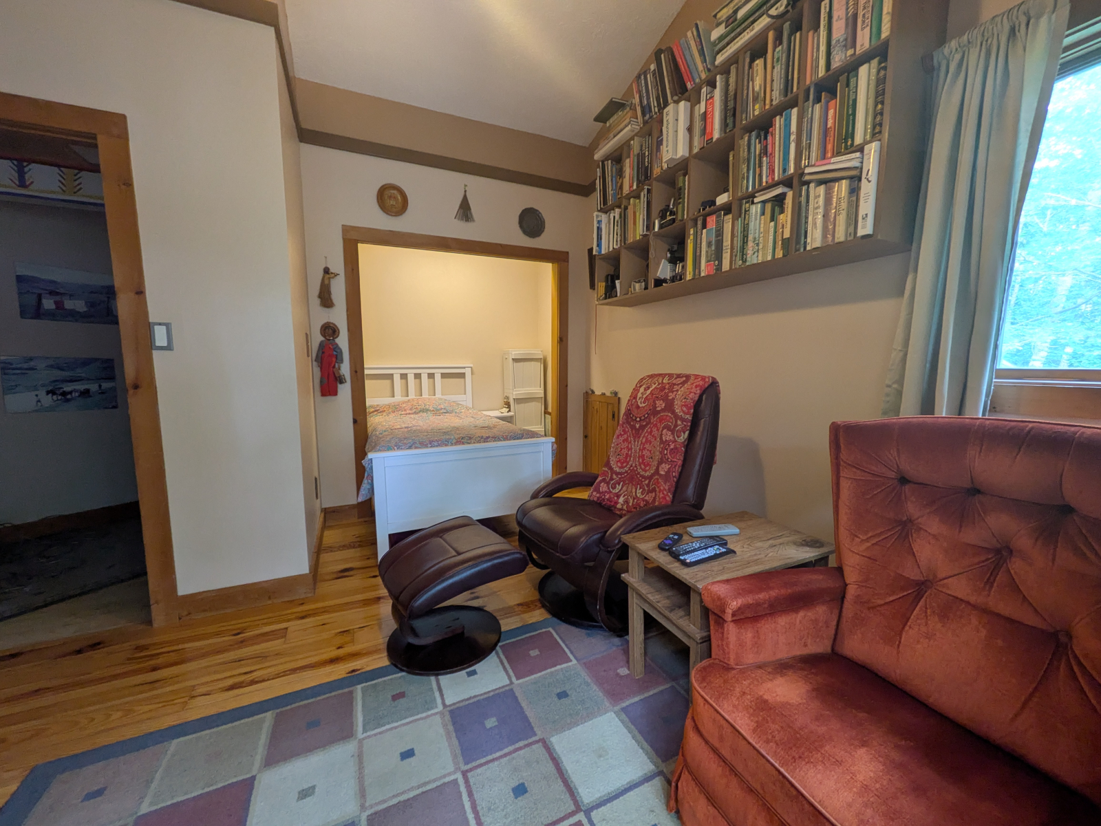 Al piano superiore camera da letto e sala TV