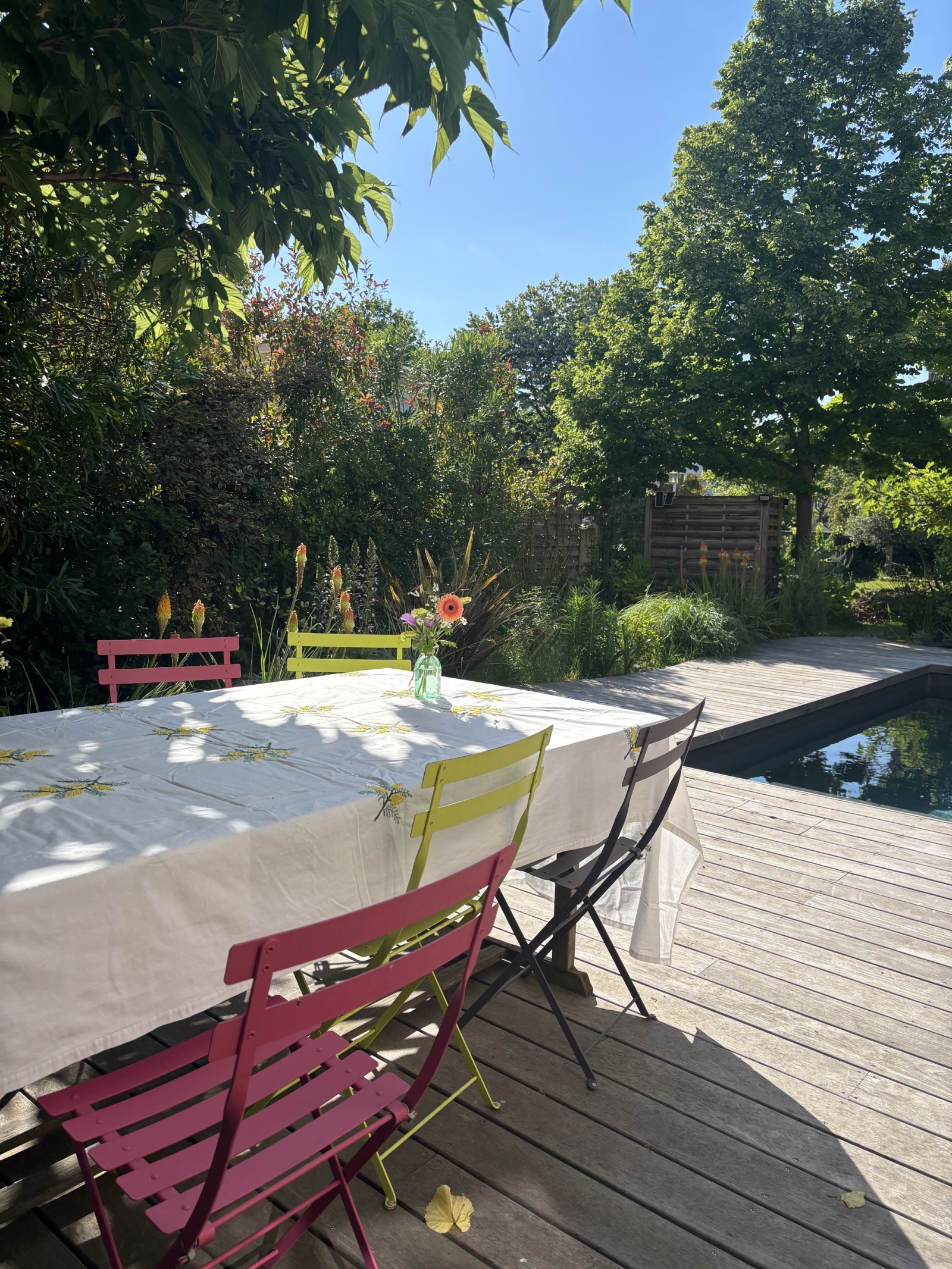 Sunny South of France Villa - wijngaarden, zwembad & historische stadjes