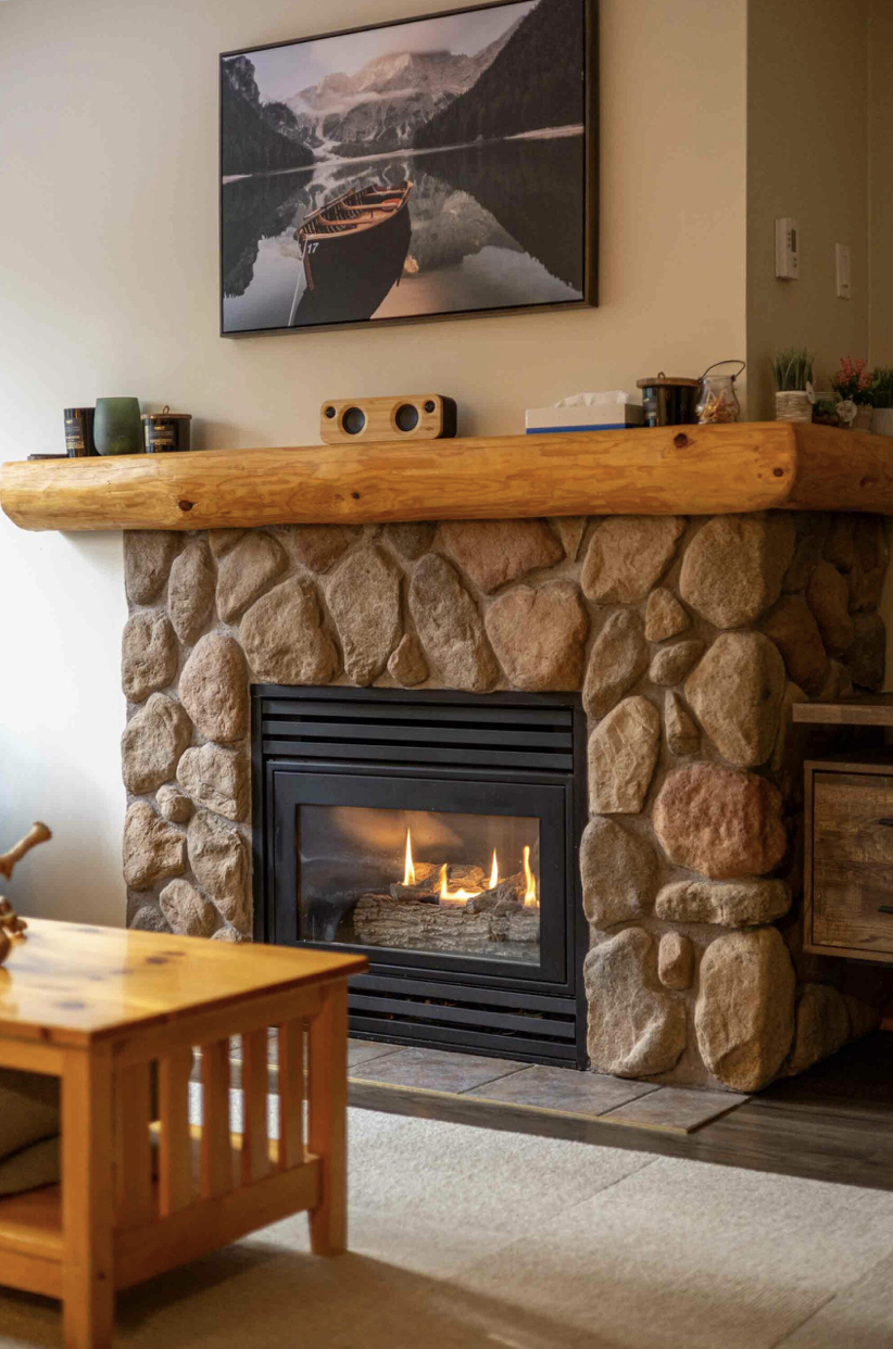 Cozy Mountain Retreat | | Ski, Golf, Bike, Hike & Explore