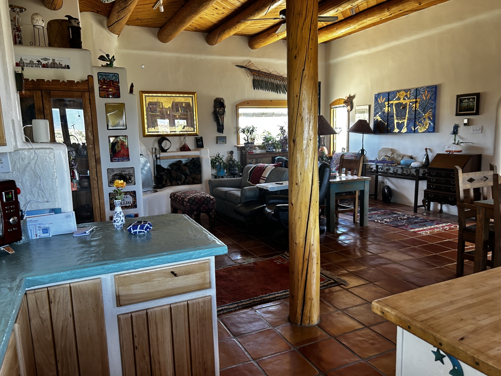 Taos !   Disponibilité automne et hiver dans les Montagnes Rocheuses fraîches.   Globe ou non-simultané, ou Pluton !