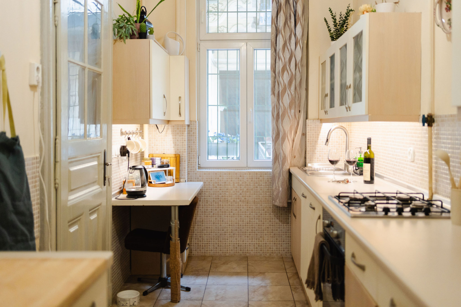Downtown, Budapest - Centrally located with everything you want in Walking Distance!