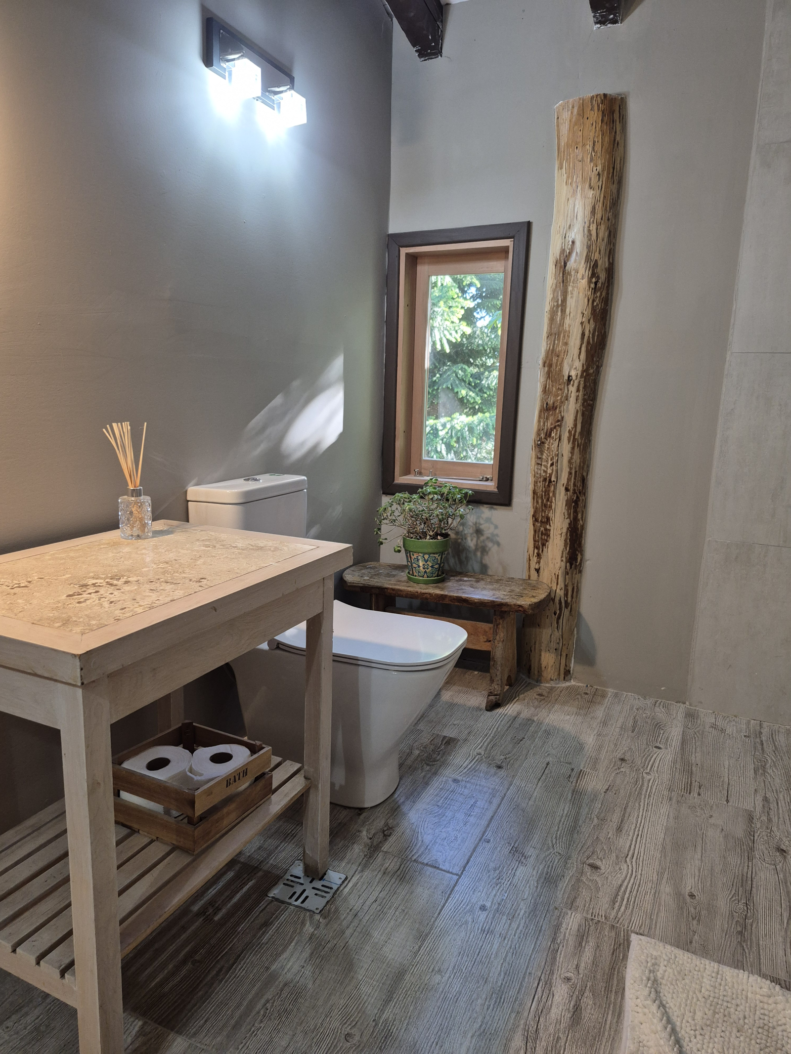 Chambre 4. Étage supérieur. Salle de bain attenante
