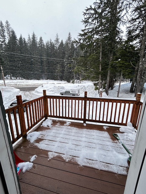 Petite terrasse au bout du couloir