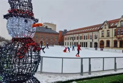 In winter you can go ice skating in the city centre