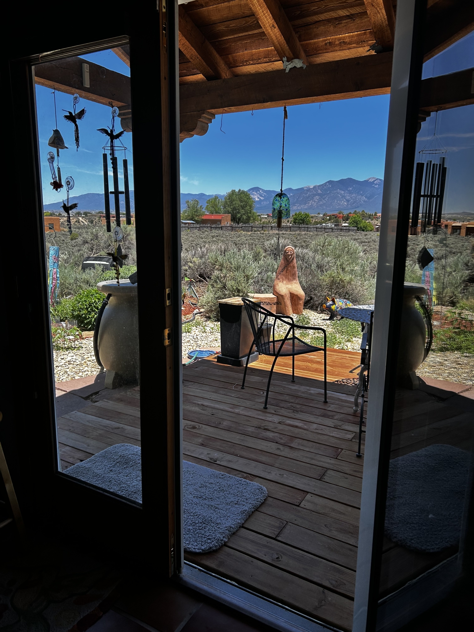 Taos !   Disponibilité automne et hiver dans les Montagnes Rocheuses fraîches.   Globe ou non-simultané, ou Pluton !