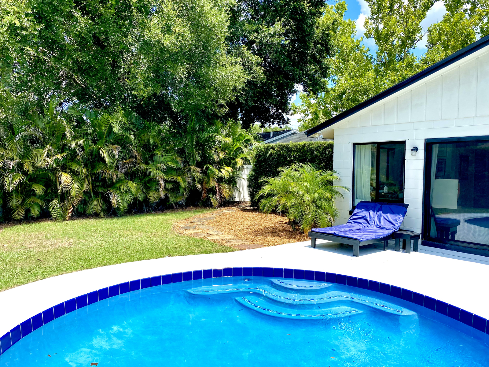 Zwembad - Stappen om binnen te komen