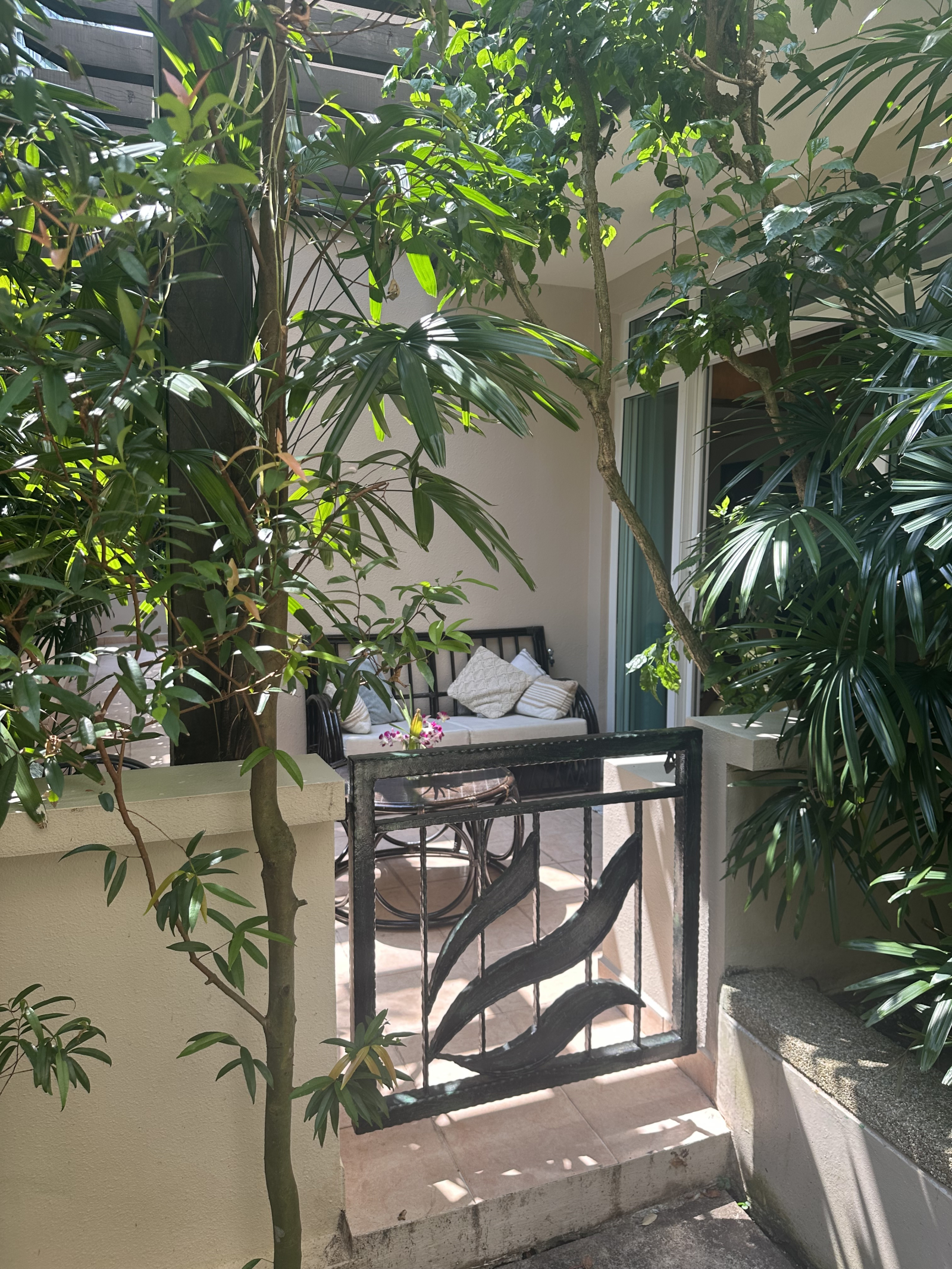 Portão traseiro para o pátio