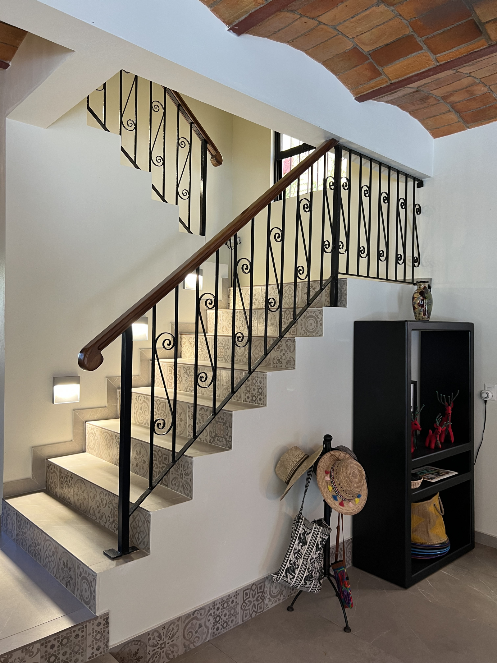 Escalera a los niveles superiores