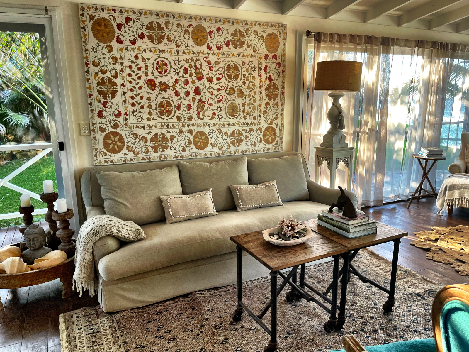 Part of top lounge room