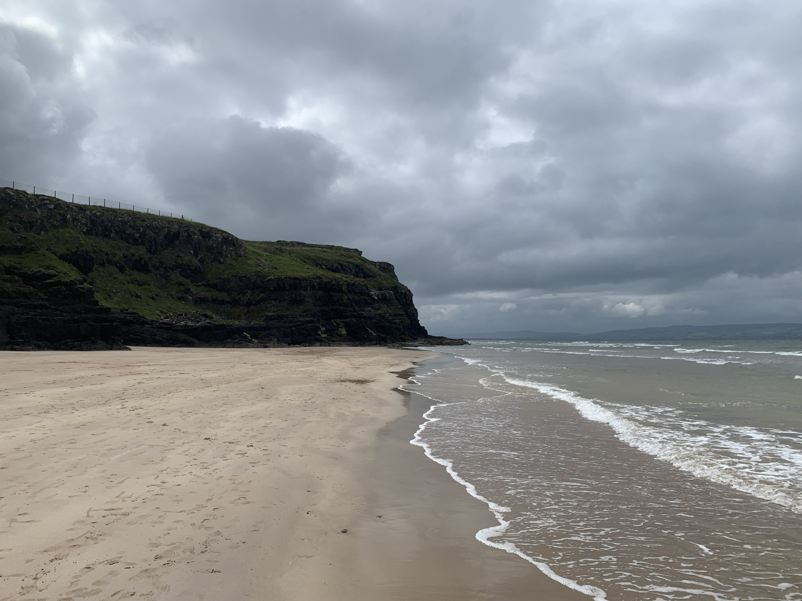 Modern house with sea views Northern Ireland coast. 25 mins to Giants Causeway