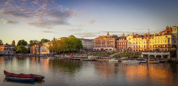 Family Home in London (Twickenham, Richmond upon Thames) | Fast Transport, Riverside & Local Charm