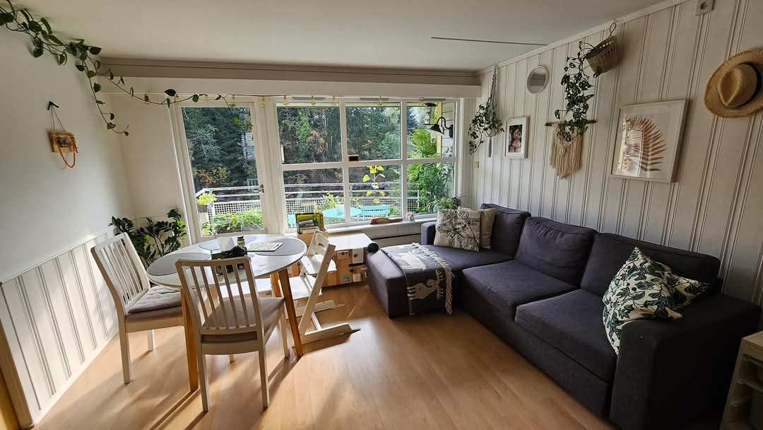 Camera anteriore con balcone