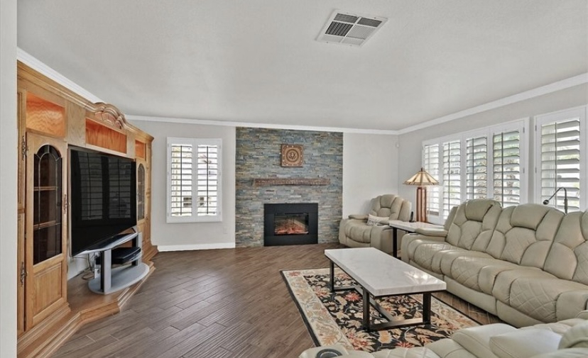 Spacious 4 Bed, 3 Bath Family Friendly Home
