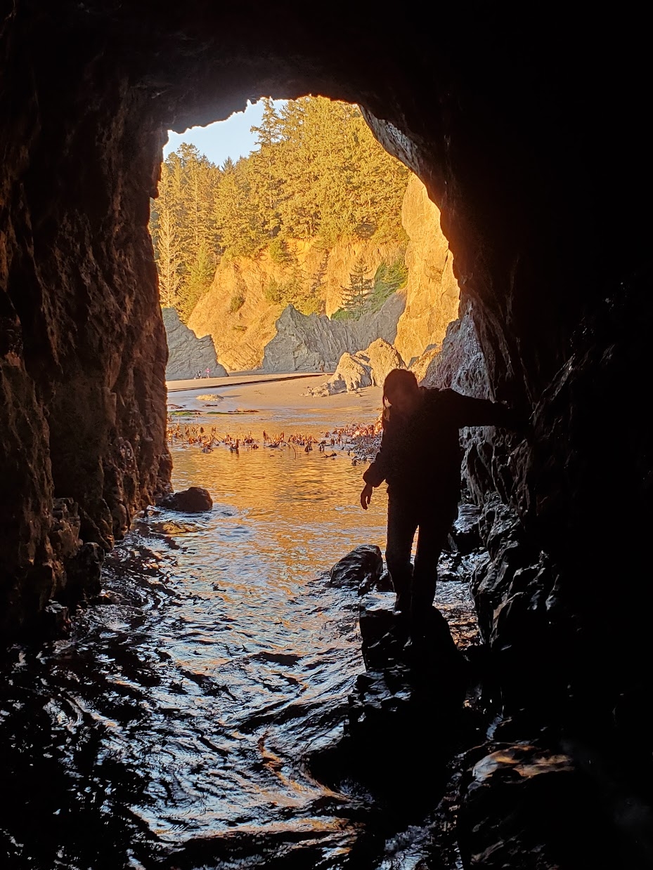 Grotta costiera