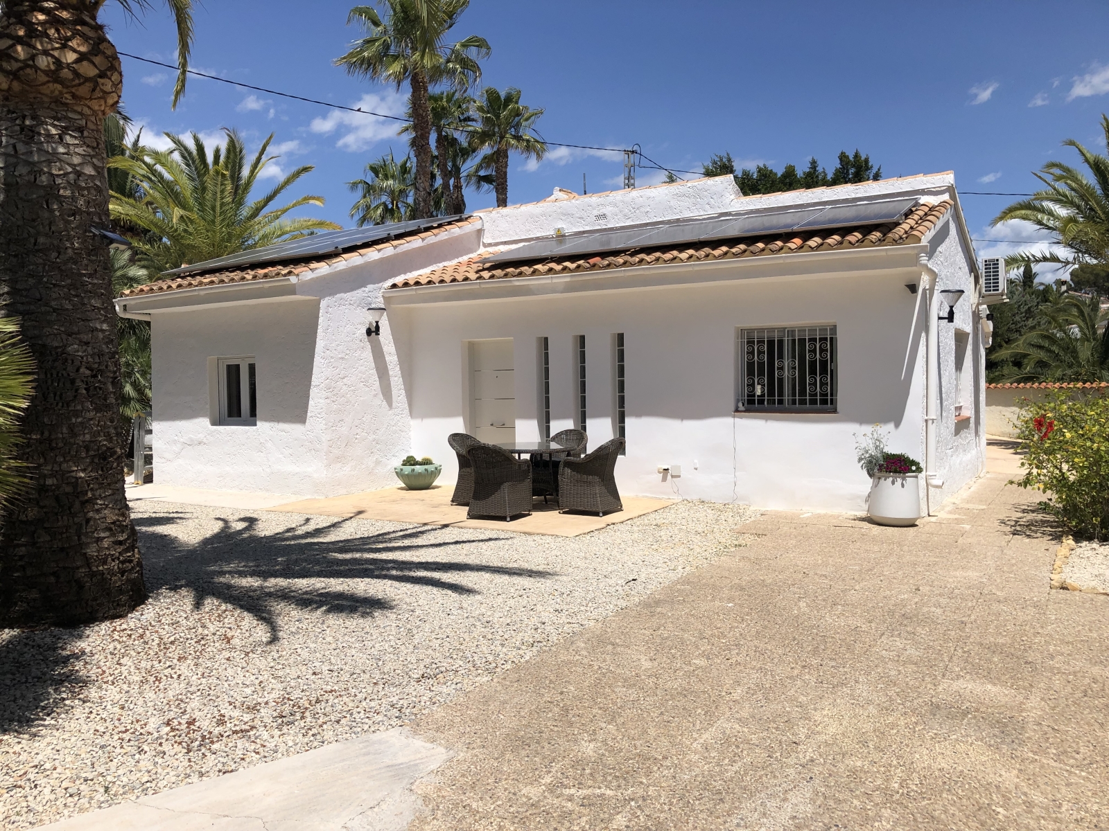 Siamo situati nel nord della Costa Blanca