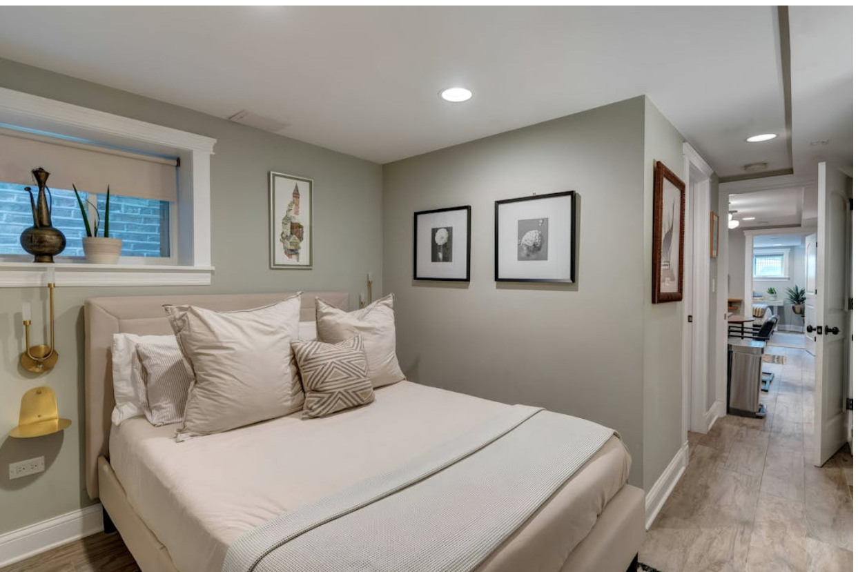 Logan Square locale e adorabile, percorribile a piedi! - Doccia a vapore, letto king size