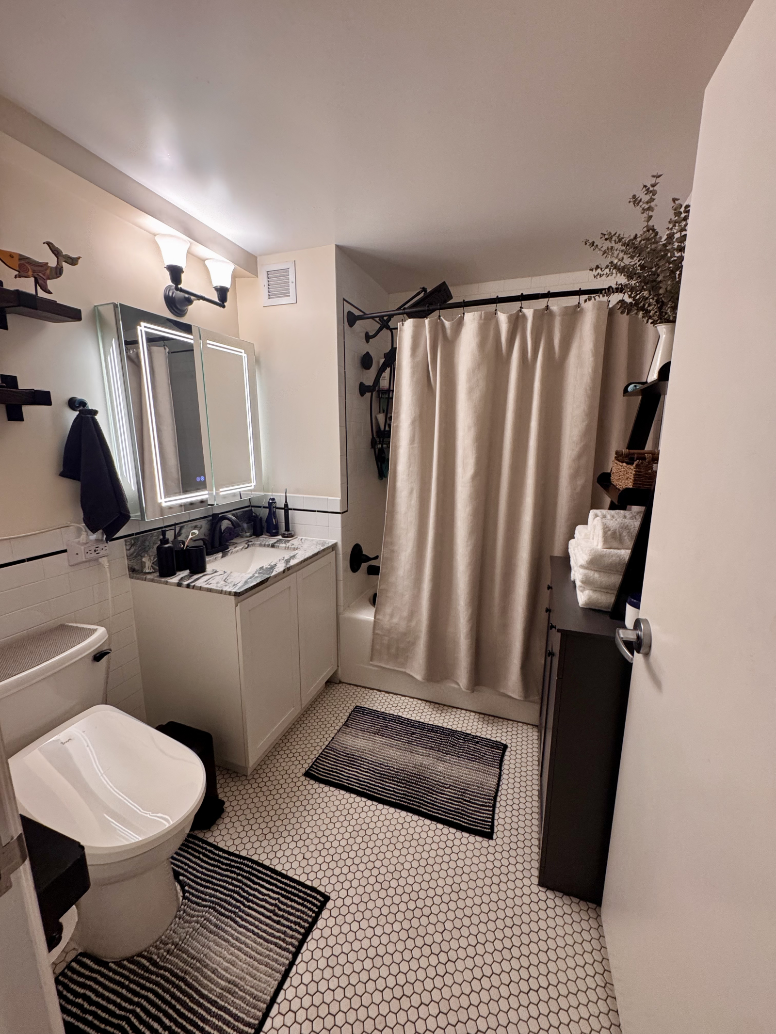 Peaceful Retreat Near Times Square & Broadway