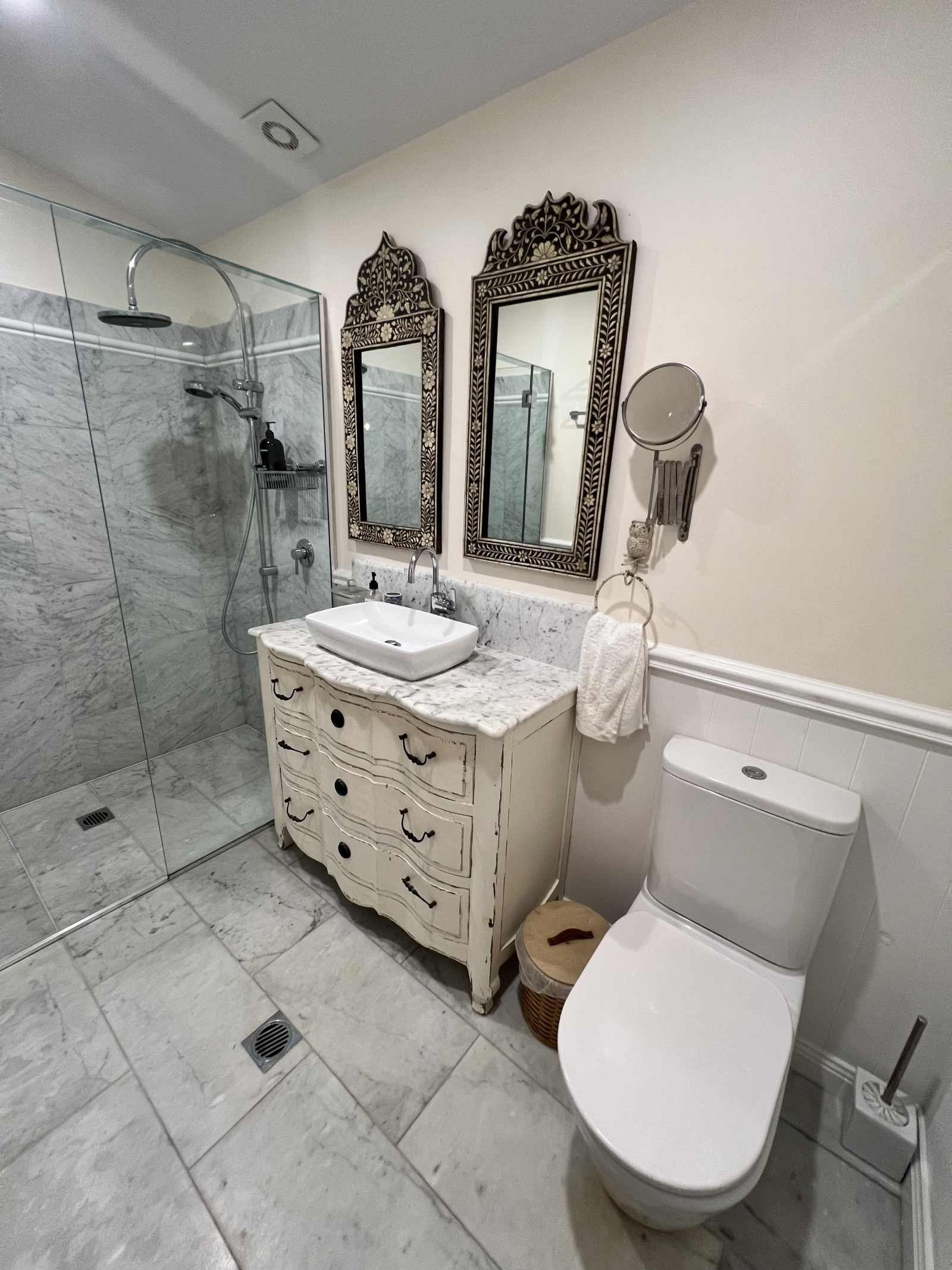 Ensuite for bedroom #2