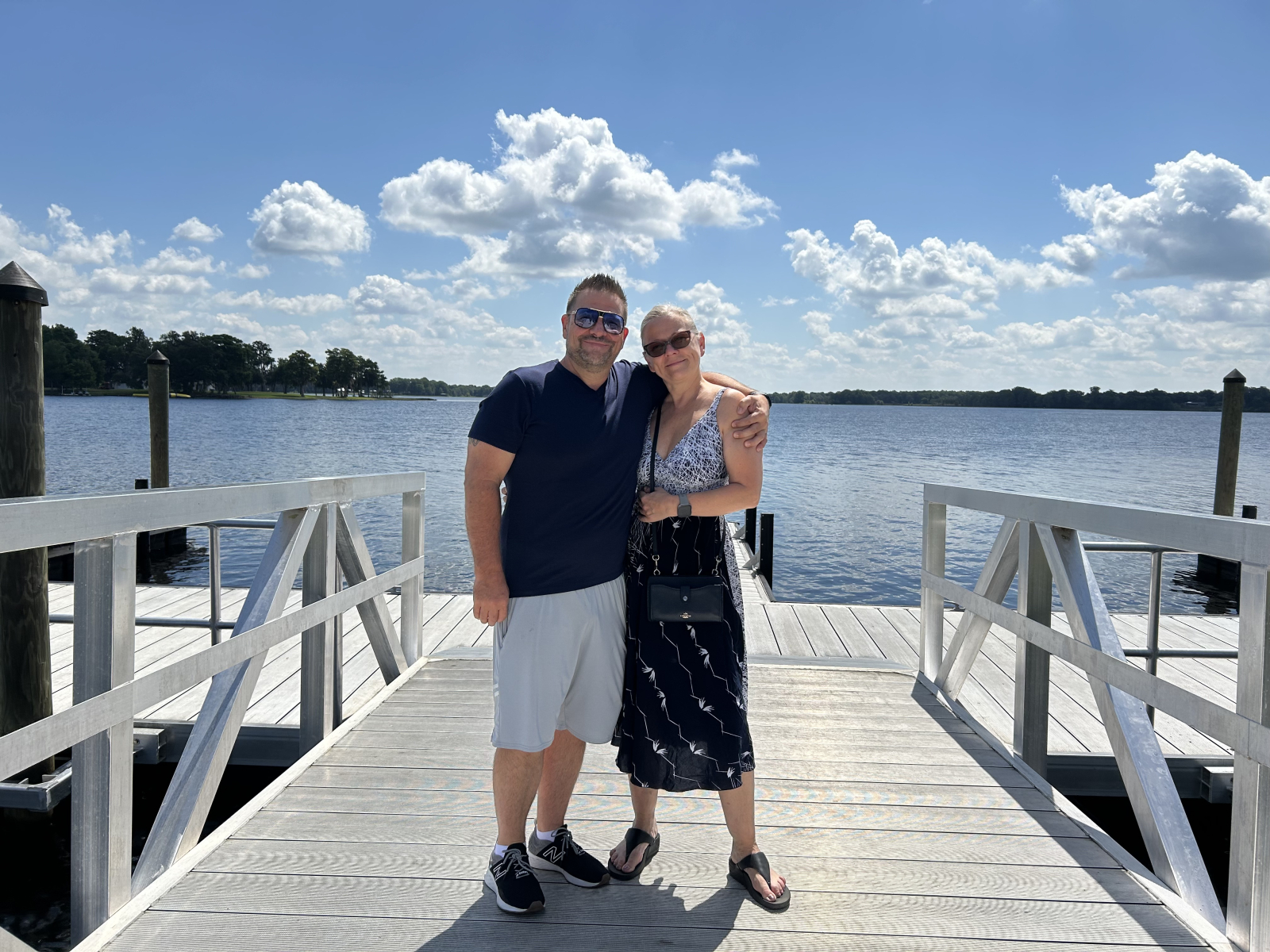 De pier van Henderson van het meer in Inverness, FL