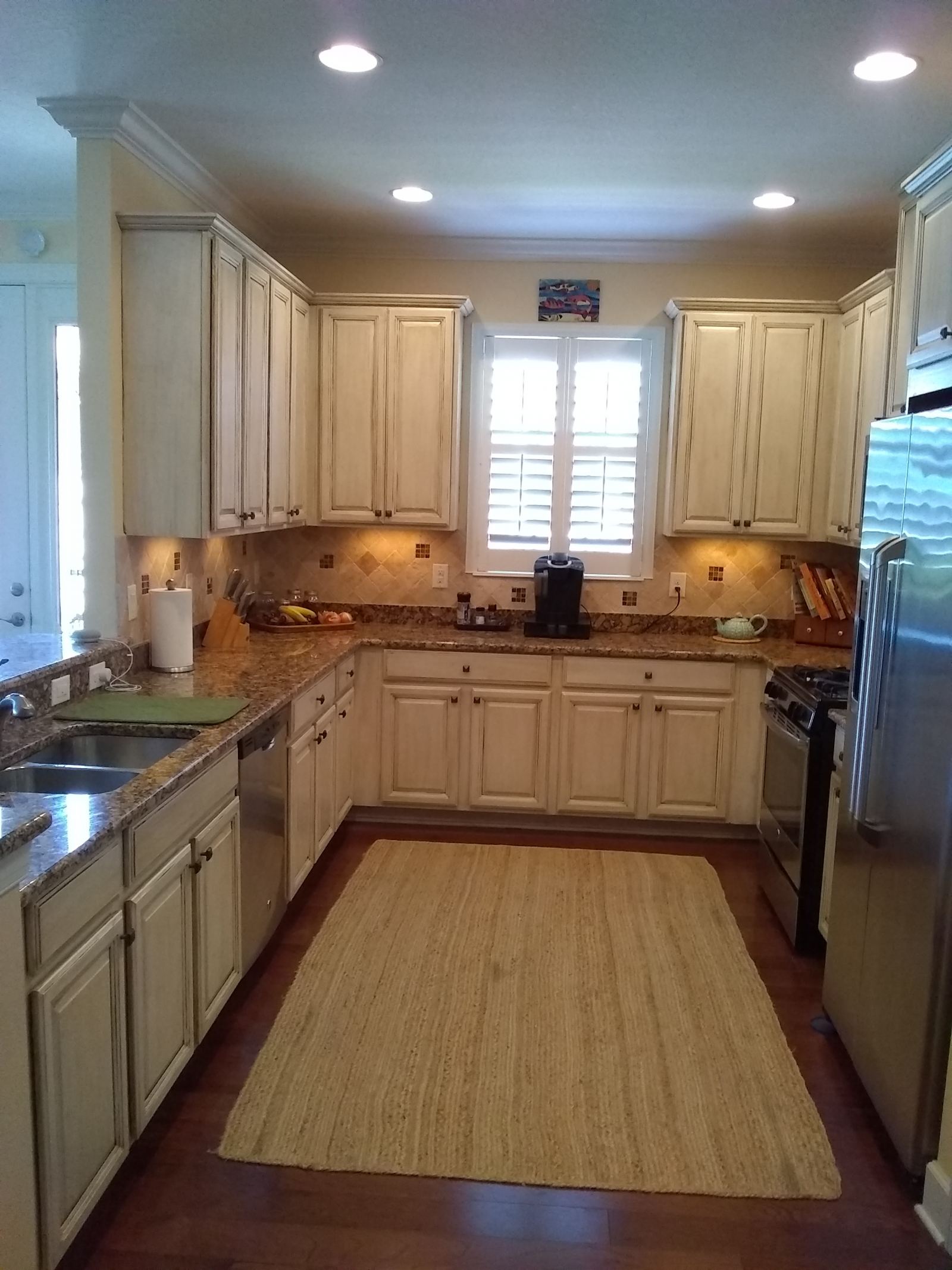 Fully equipped kitchen