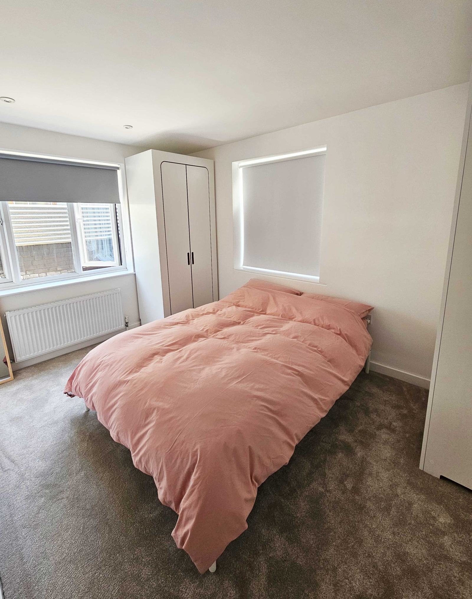 Apartamento confortável de um quarto com pátio no leste de Londres, próximo a conexões de transporte (zona 2)