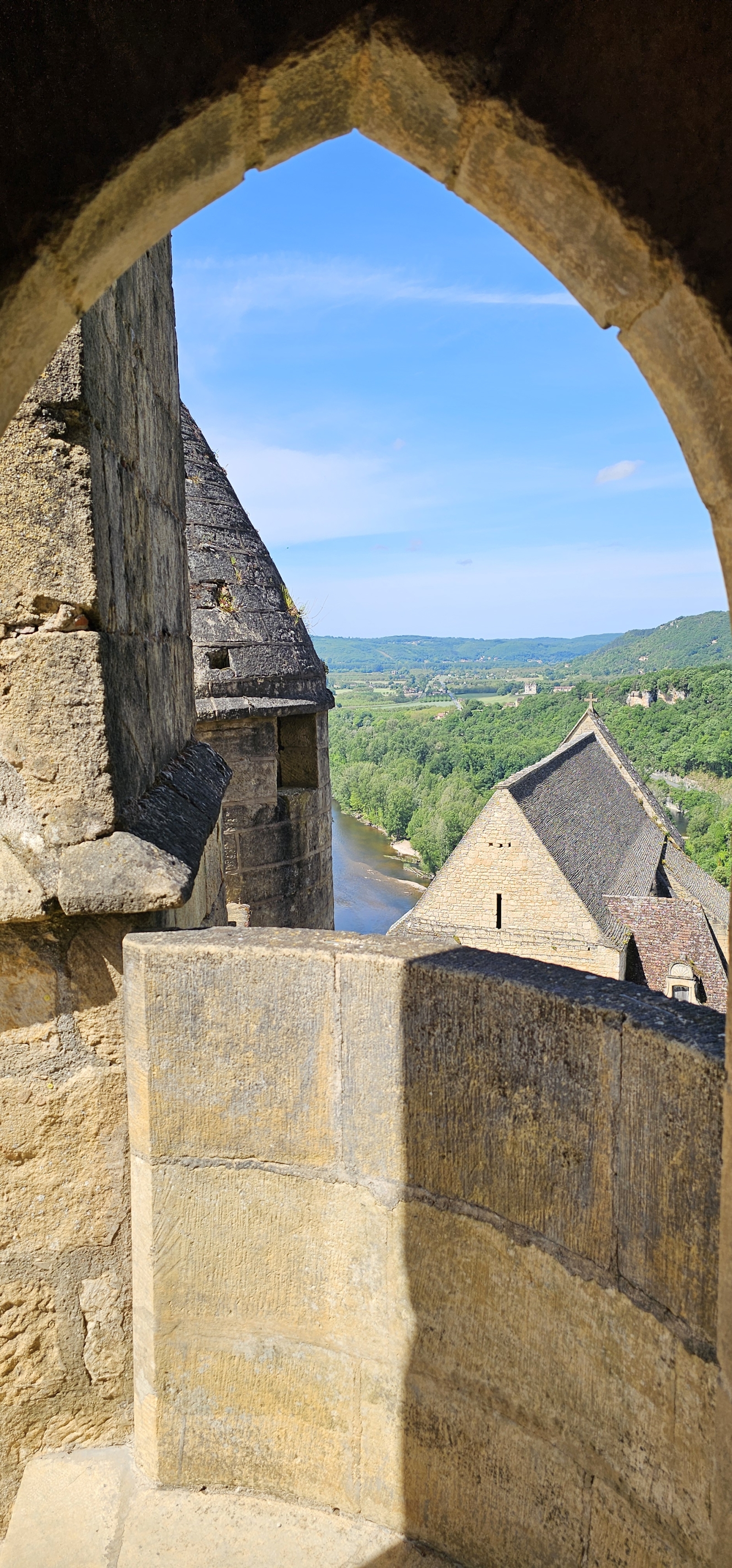 Beynac castle is about 50 minute drive from our house. It was the main residence for Richard the Lionheart.